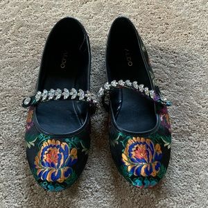 Aldo flats 8.5M pumps bling multi color